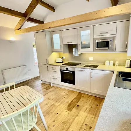 Idyllic Hayloft Tucked Away In The Centre Of Tatil Evi Hawes