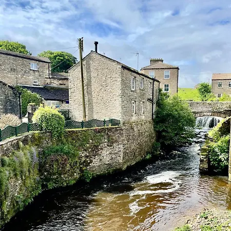 Idyllic Hayloft Tucked Away In The Centre Of * Hawes