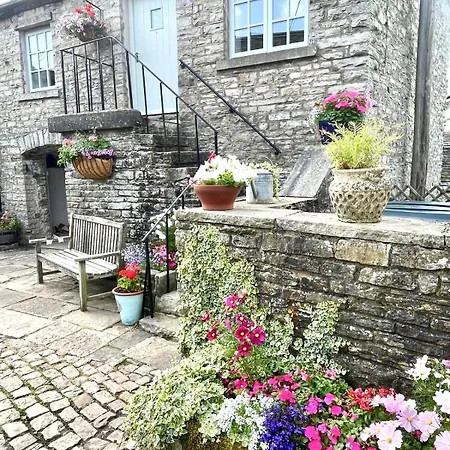 Tatil Evi Idyllic Hayloft Tucked Away In The Centre Of Hawes